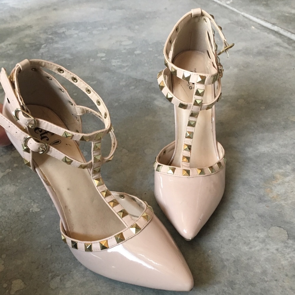 Nude pink studded Valentino style heels, 7 1/2